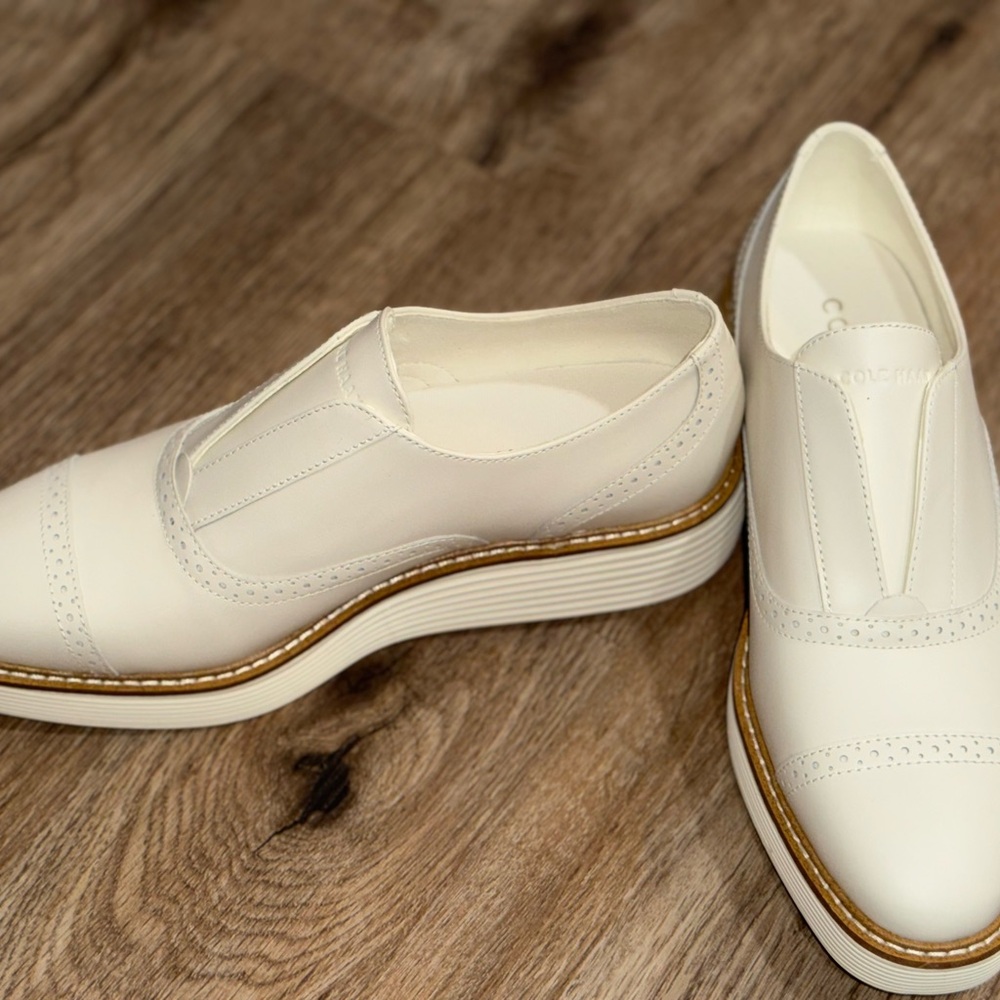 Cole Haan - Picture 3 of 6
